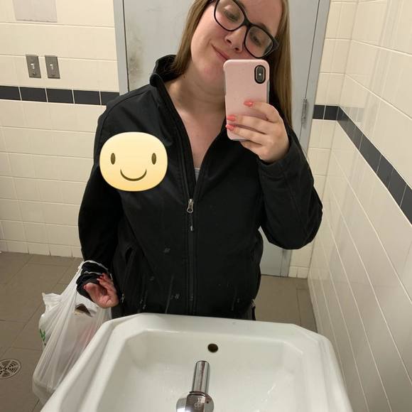 Meet your Posher, Beverly - Picture 1 of 1